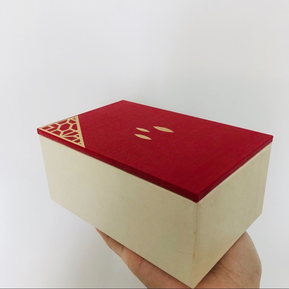 Chinese traditional box. - Picture 2 of 2